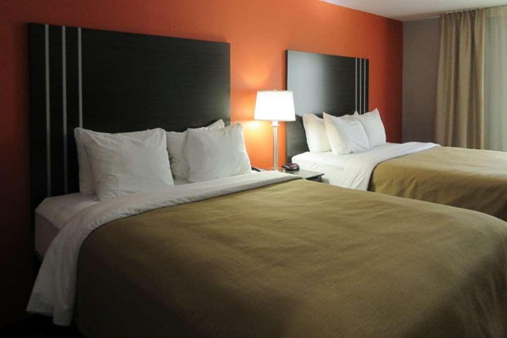 Quality Inn & Suites Fresno Northwest Ruang foto